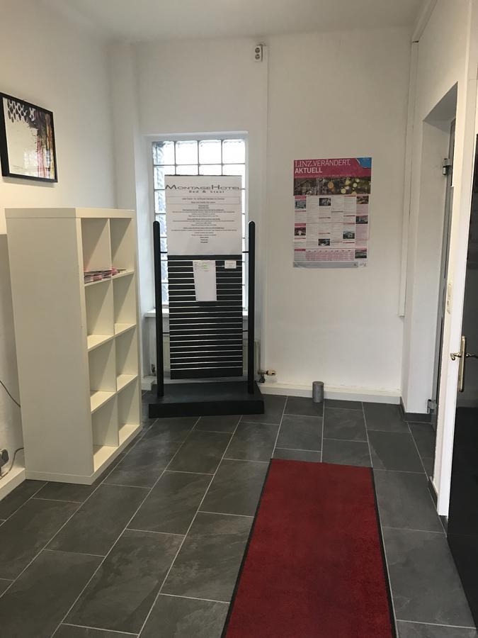 蒙塔格住宿及钢铁酒店 林茨 外观 照片